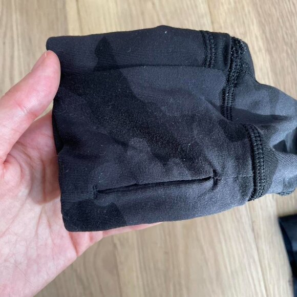 Lululemon Black Cropped Long-sleeves Running Top - Picture 7 of 8